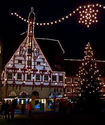 Das geschmückte Forchheimer Rathaus